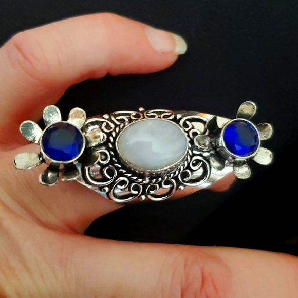 New Unique Rainbow Moonstone & London Blue Topaz 925 Silver Flowers Ring. - Picture 11 of 12